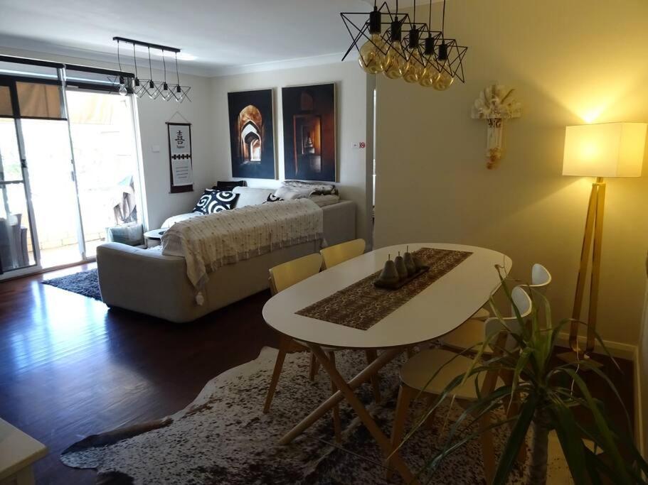 Sunny 2 Bed Restaurants Beach At Door Pets O.K Sydney Eksteriør bilde
